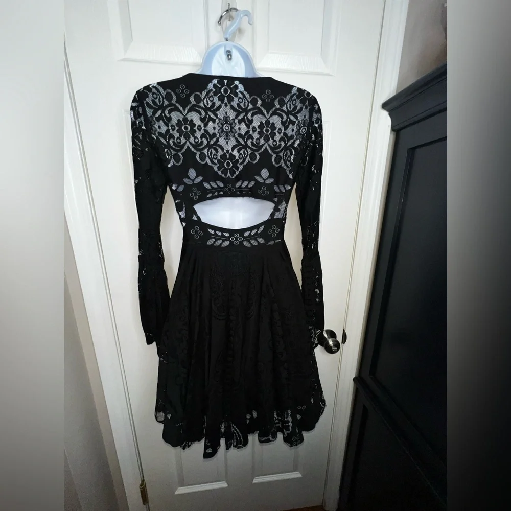 Free People Size 0 Lover’s Folk Song Black Lace Mini Dress Angel Bell Sleeve XXS